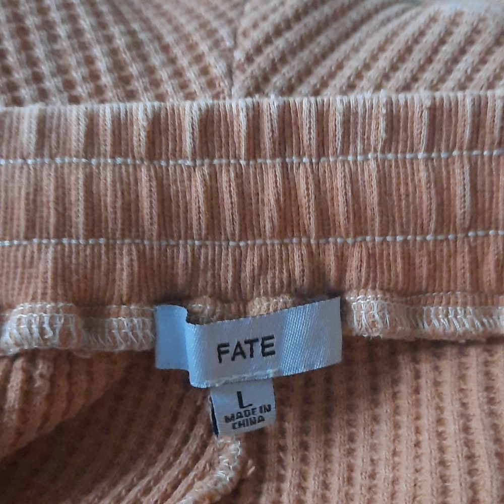 🧡Shorts by FATE - Picture 7 of 10